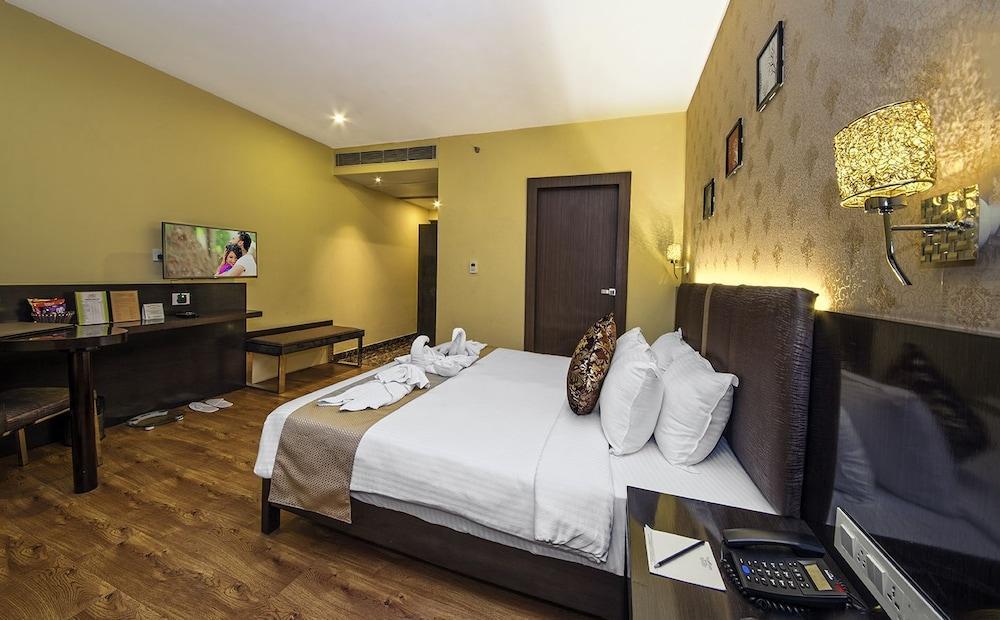 The Fern Residency Kolkata Hotell Exteriör bild