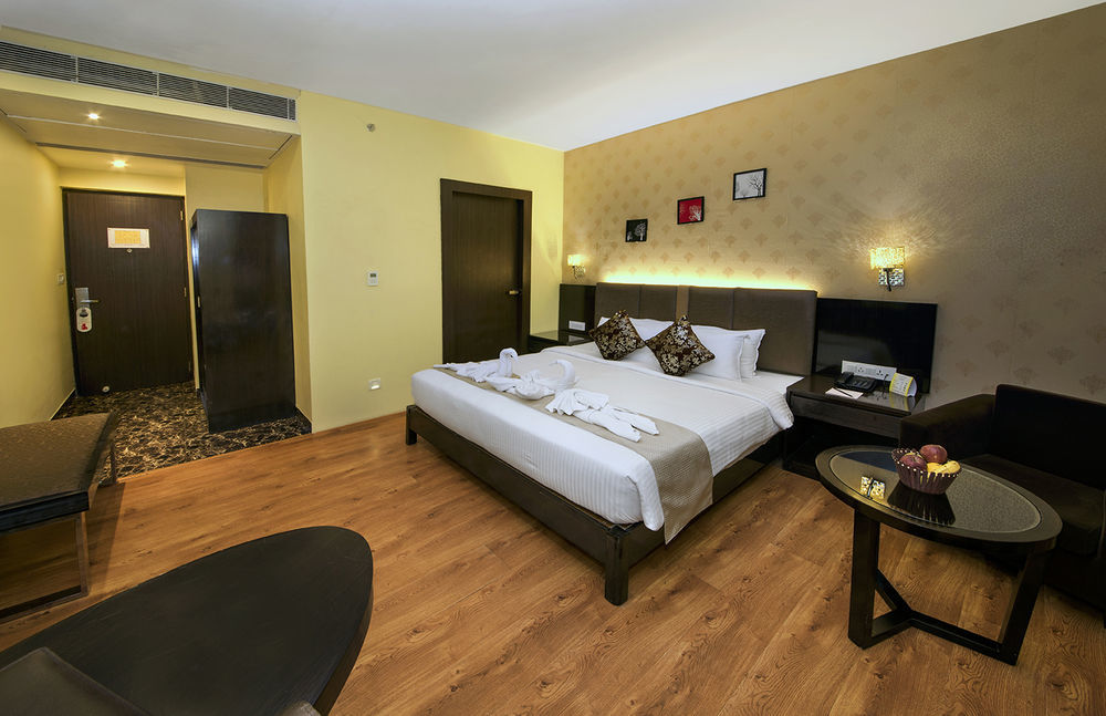 The Fern Residency Kolkata Hotell Exteriör bild